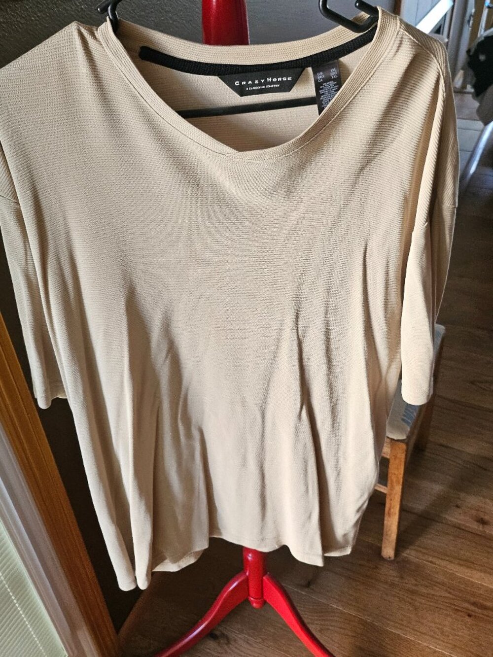 Mens V Neck Tan XXL Stylish Dressy Top SS